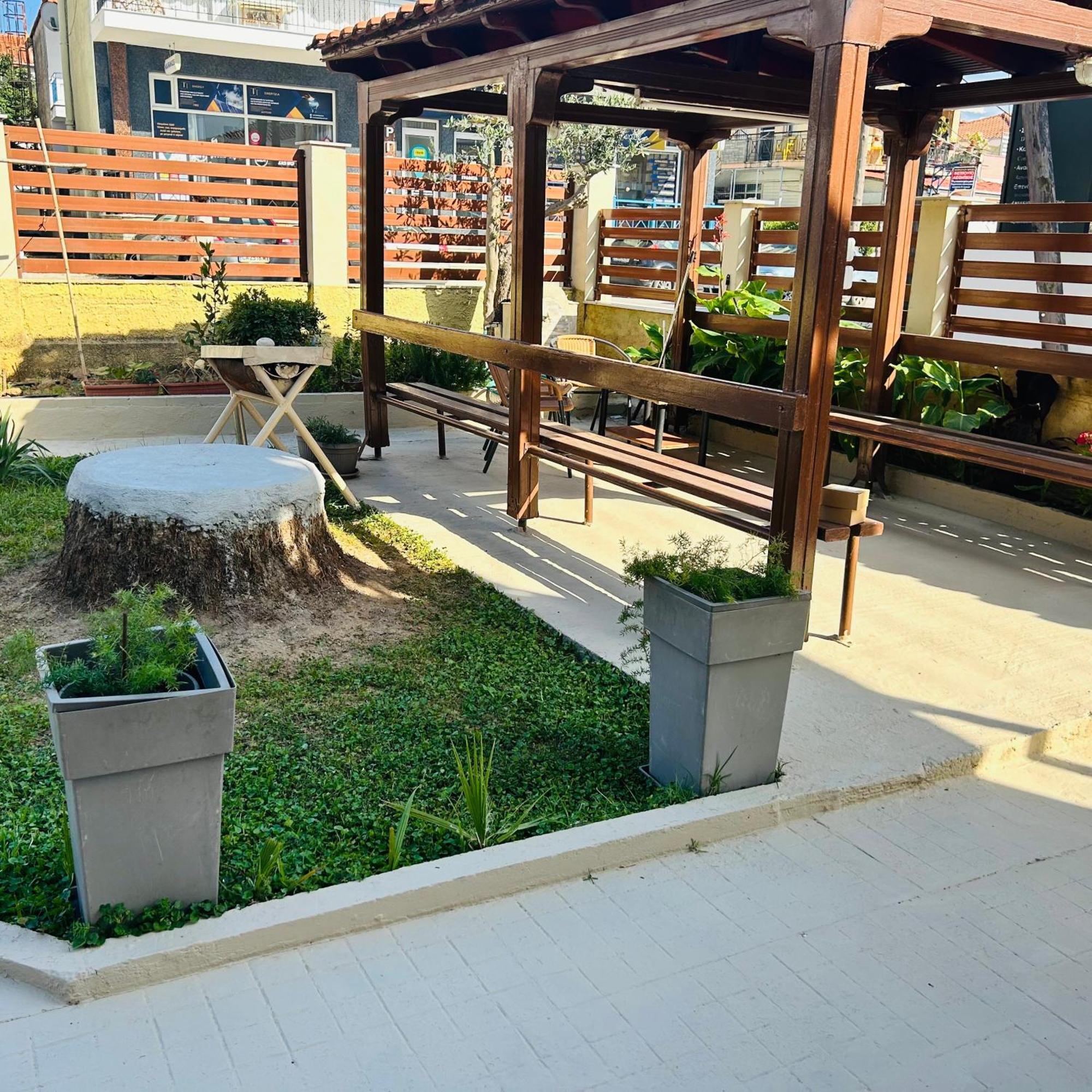 Next To The Beach Apartments Ofrínion Exterior foto